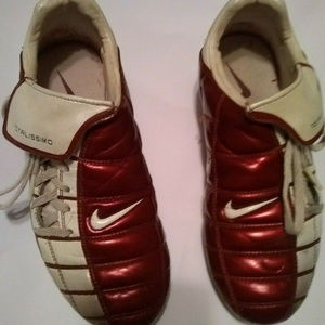 Nike Totalissimo Soccer Cleats Boys 5.5Y - Maroon